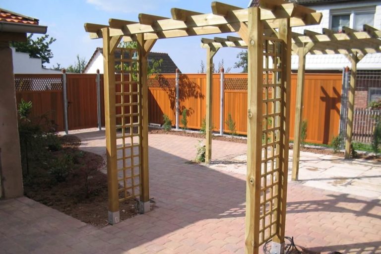 Carports und Pergolen – Reitbodenpflege | Garten- und Landschaftsbau